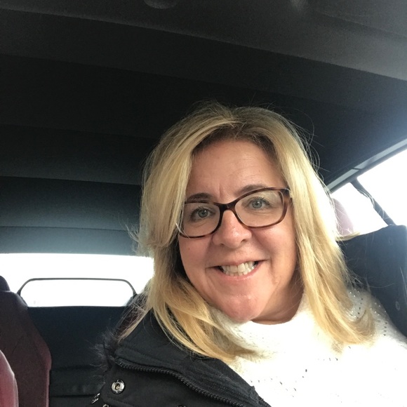 Meet your Posher, Sally - Picture 1 of 1